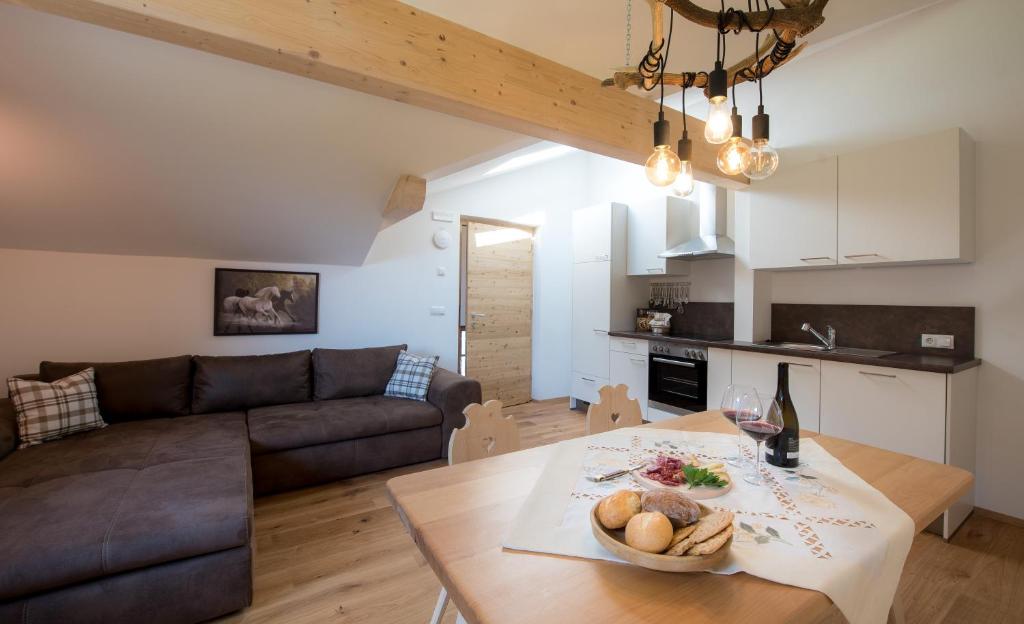 Kuchyň nebo kuchyňský kout v ubytování Seebacher Apartments