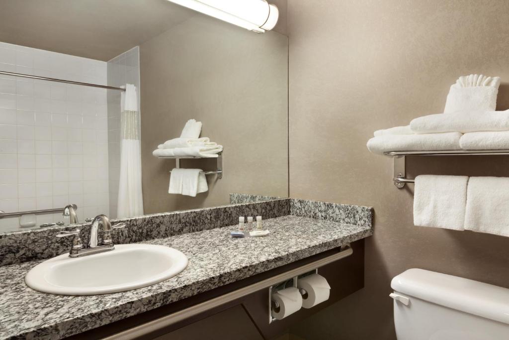 Days Inn by Wyndham Regina - Suite - Nichtraucher
