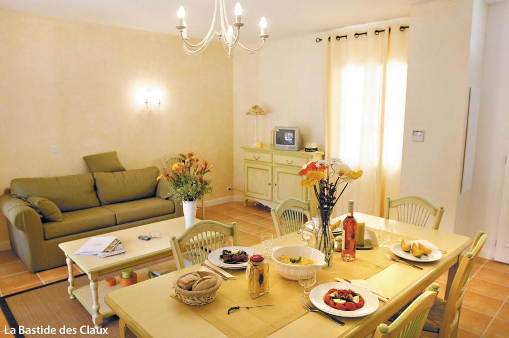 Posezení v ubytování Lagrange Vacances Domaine de Fayence