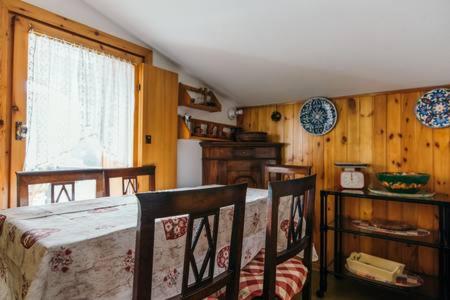 CENTRAL WOODEN CHALET WITH FOREST VIEW, Madonna di Campiglio — property photo 4