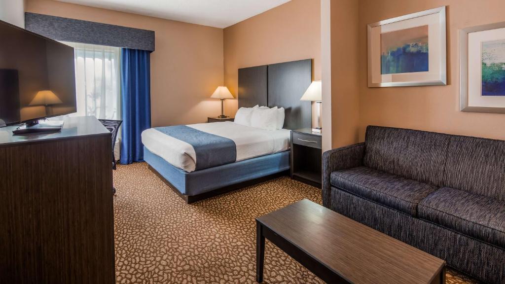 Best Western Plus Bradenton Hotel & Suites - King Suite Met Bankbed - Niet Roken