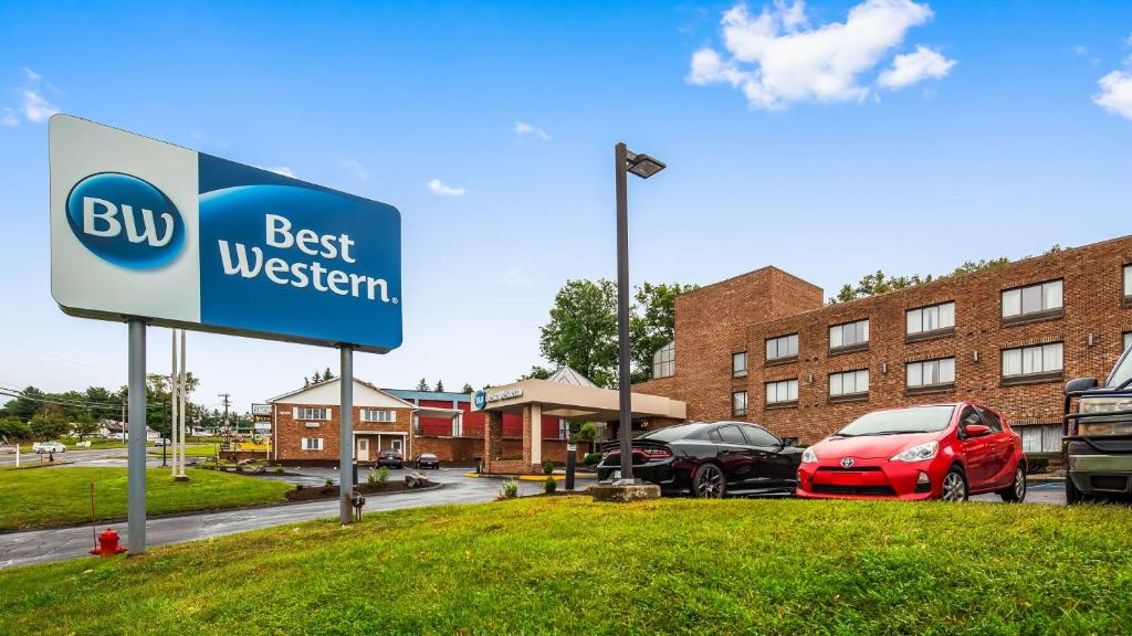 a best western sign in front of a building at Best Western Danbury/Bethel in Bethel