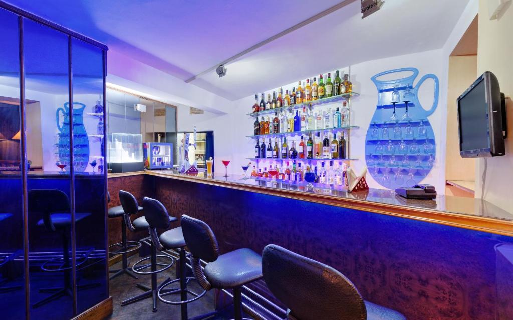 Lounge nebo bar v ubytování Ambassador Pallava