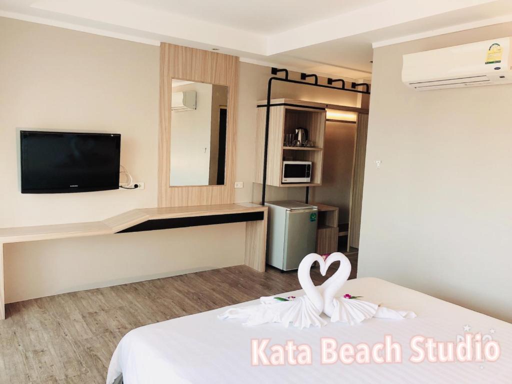 Kuchyň nebo kuchyňský kout v ubytování Kata Beach Studio Phuket