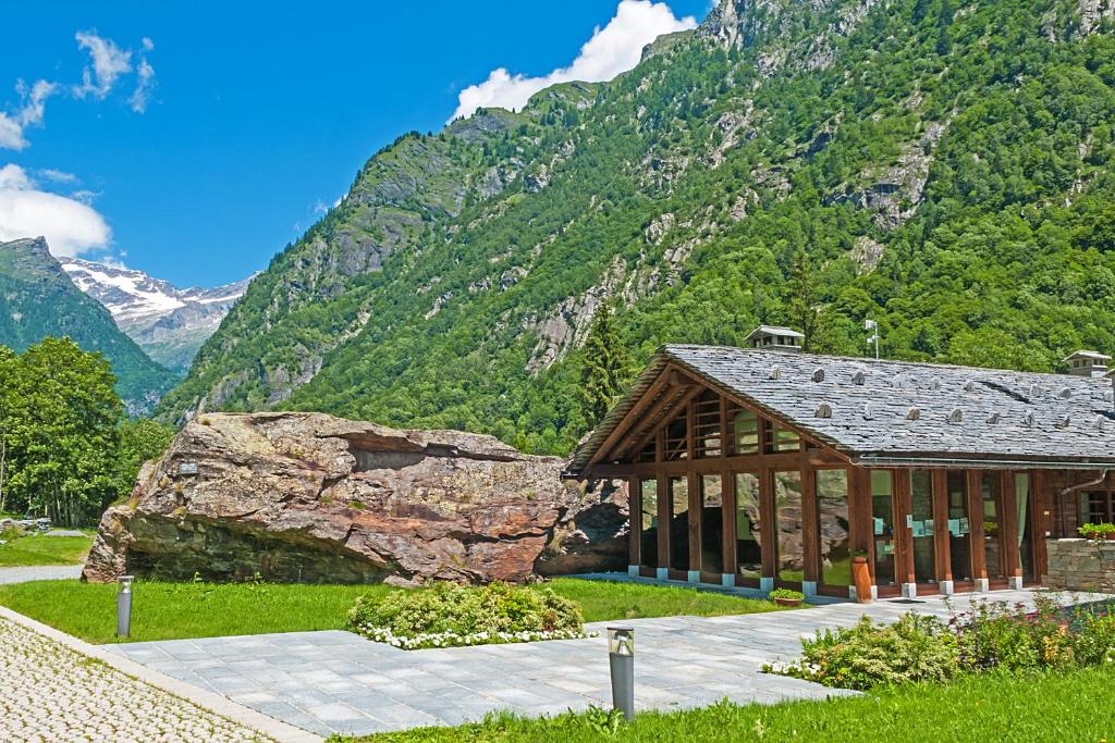 Příroda nedaleko aparthotelu