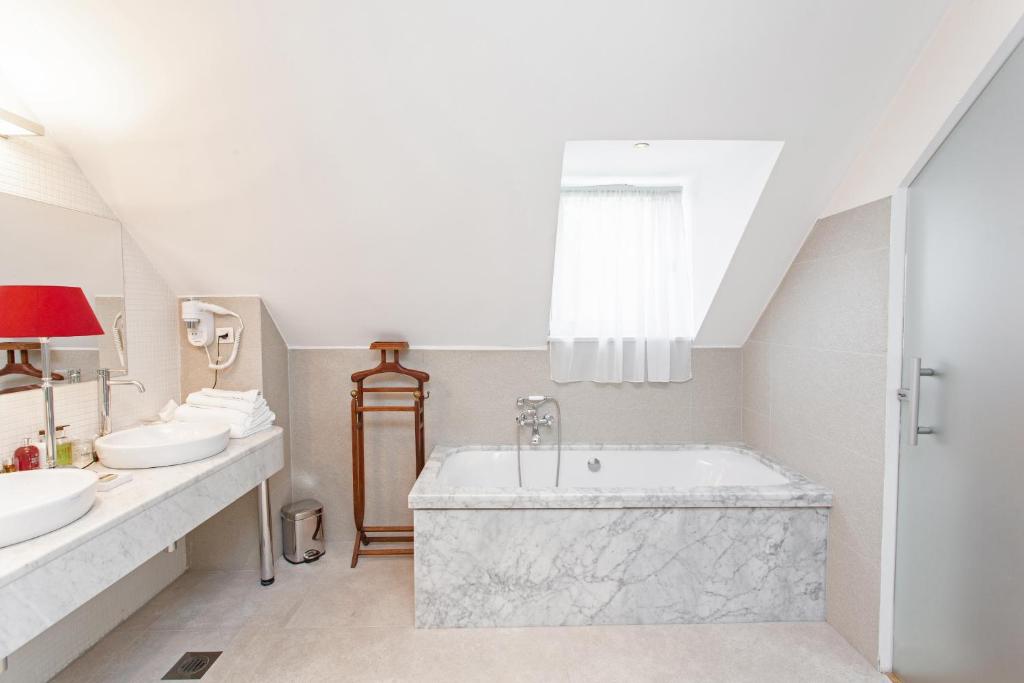 Lesar Hotel Angel - Member of Hip Hotels - Resim 35