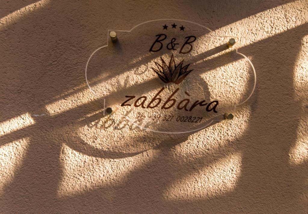 Certifikát, hodnocení, plakát nebo jiný dokument vystavený v ubytování Zabbara