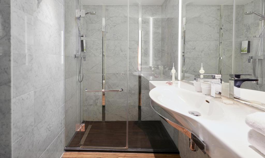 Living Hotel Berlin Mitte - Resim 19