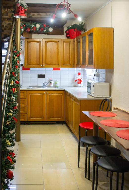 Kuchyň nebo kuchyňský kout v ubytování hostel Koleso