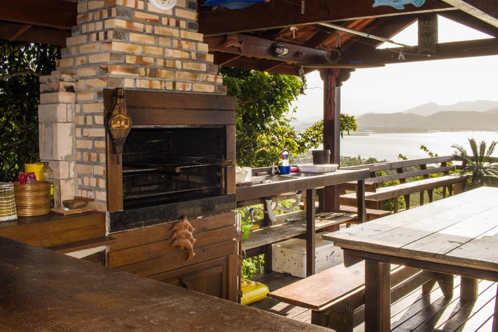  Casa em CondomÍnio Fechado com Vista para Lagoa