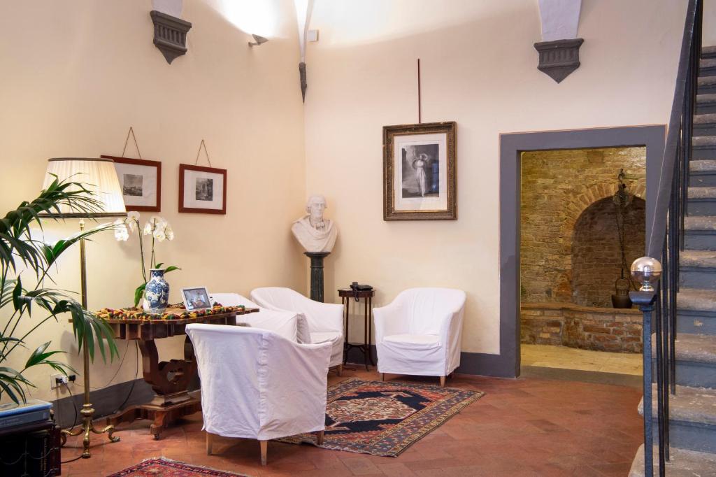 Posezení v ubytování Hotel L'Antico Pozzo