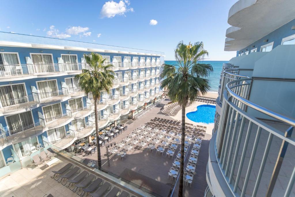 Bazén v ubytování Hotel Augustus nebo v jeho okolí