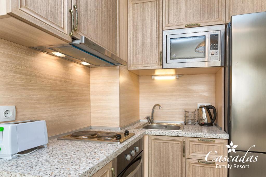 Cascadas Family Resort - Standard-Apartment Mit Zwei Schlafzimmern Mit Street And Garden View