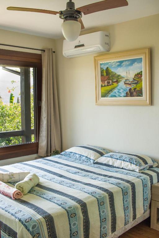  Casa em CondomÍnio Fechado com Vista para Lagoa