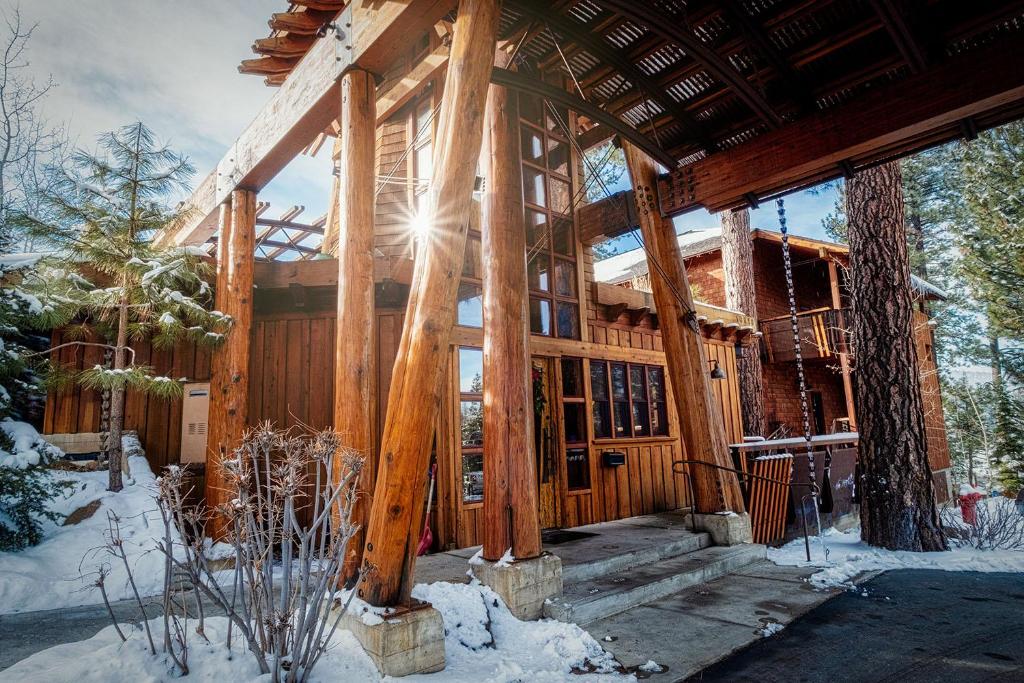 Gravity Haus Truckee-Tahoe - Housity