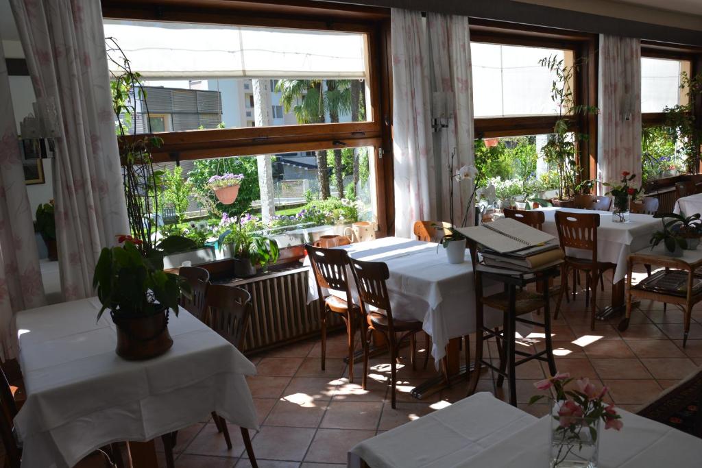 Restaurace v ubytování Hotel Villa Selva