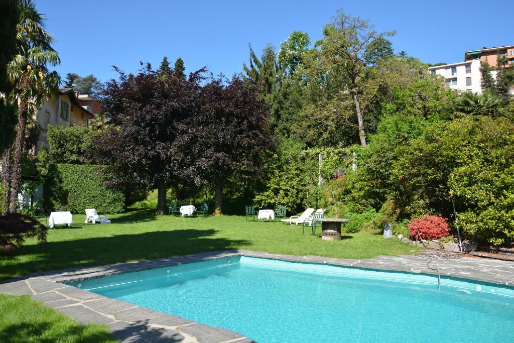 Bazén v ubytování Hotel Villa Selva nebo v jeho okolí