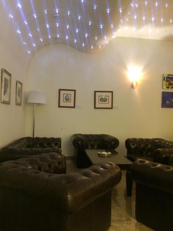 Posezení v ubytování WELLNESS HOTEL LÖWE
