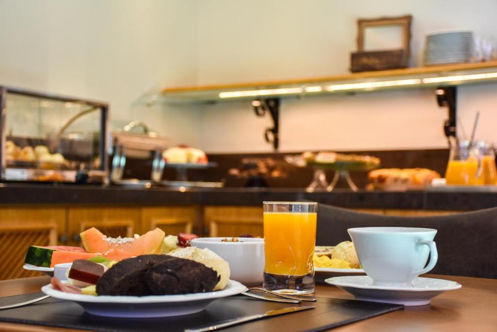 Micheline Hotel Tricot  Micheline Hotel Tricot