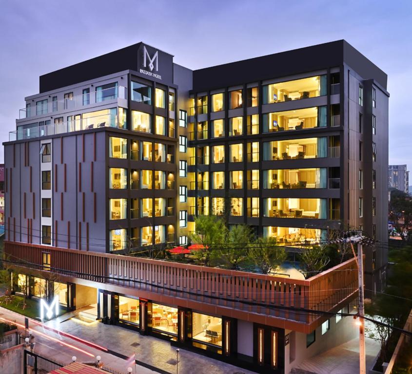 M Pattaya Hotel - SHA Extra Plus - отзывы и видео