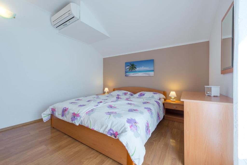 Villa Adria Apartments - 13