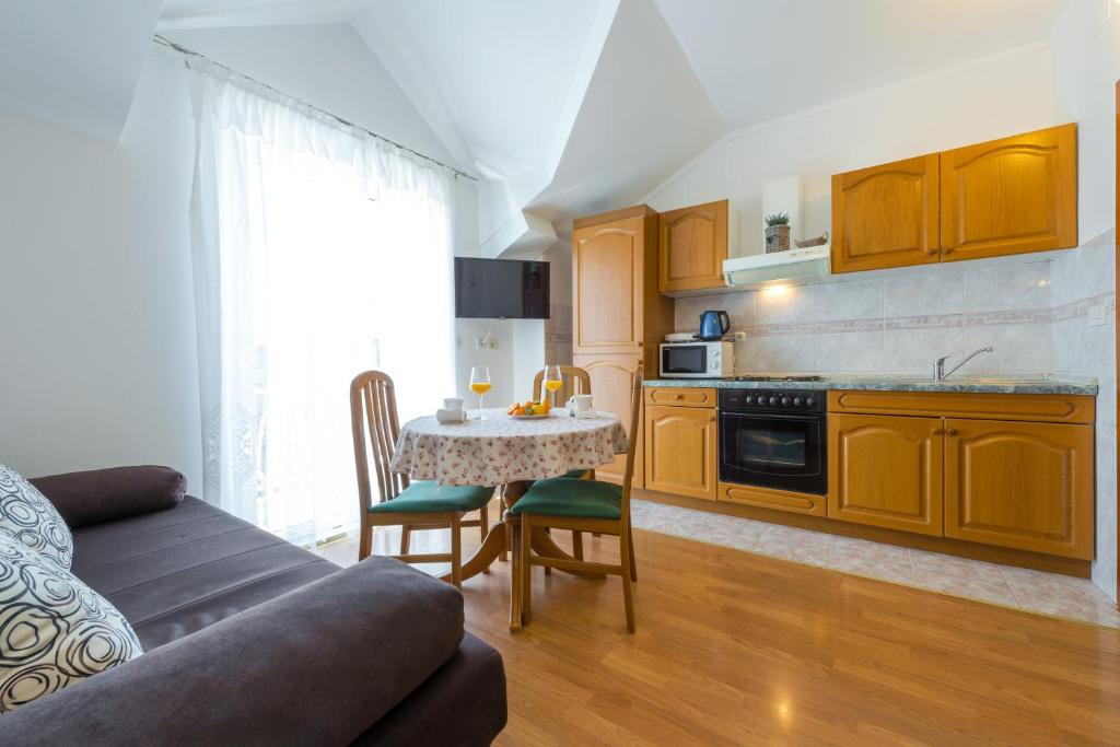 Villa Adria Apartments - 19