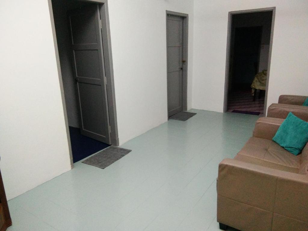 Homestay near Gurney and Batu Ferringhi