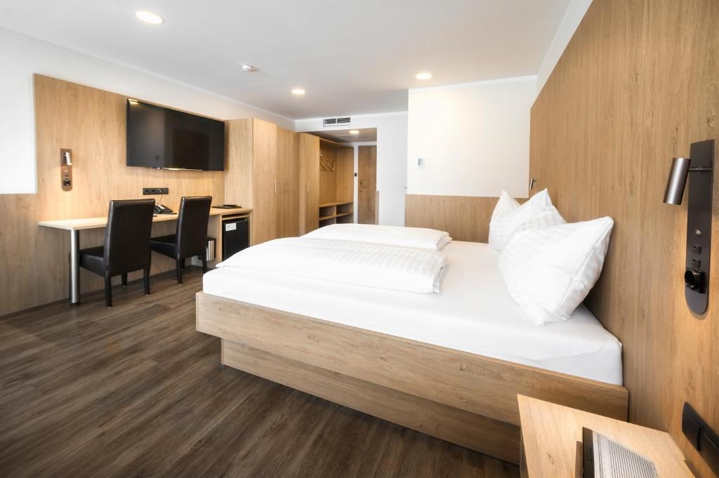 
Double Room First Class
