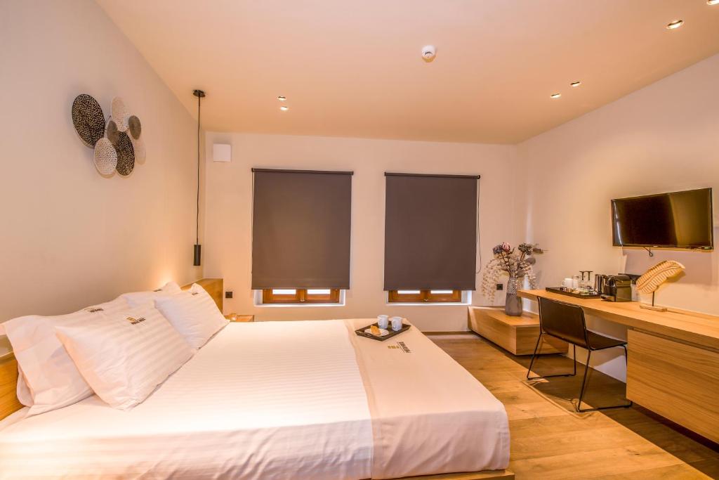 Portou House - Superior Room (1st Floor)