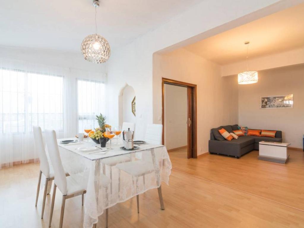 Fotografie z fotogalerie ubytování Larios penthouse with terrace and 2 bedrooms v Malaze