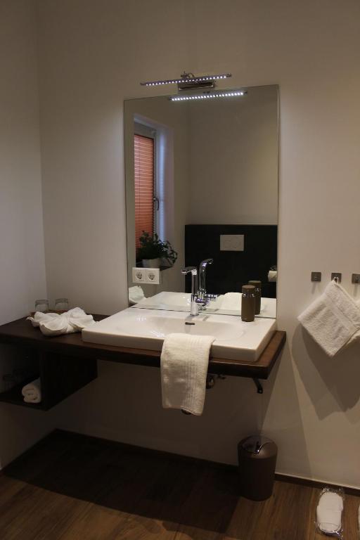 Kúpeľňa v ubytovaní Panorama Appartements Filzerhof