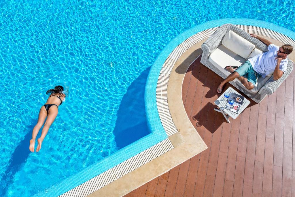 Bazén v ubytování Elounda Gulf Villas by Sandglass nebo v jeho okolí