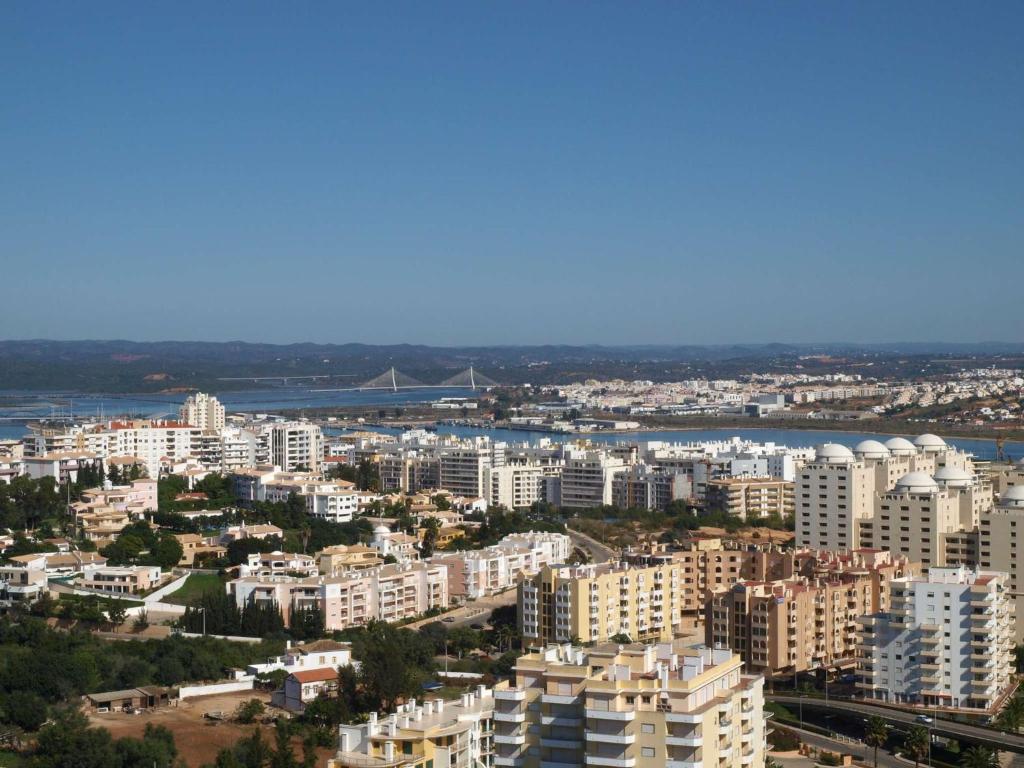 Apartamentos Jardins da Rocha - Resim 24