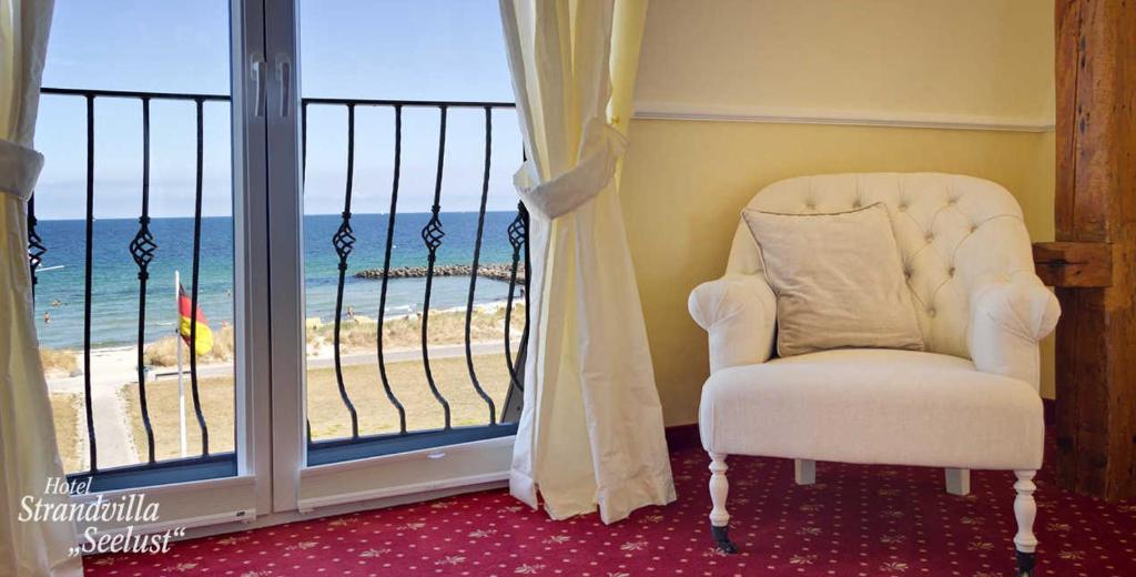 Nespecifikovaný výhled na moře nebo výhled na moře při pohledu z hotelu