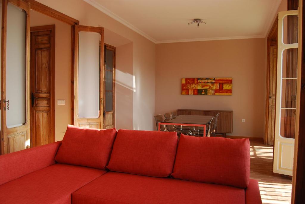 Booking.com: Sunny Cervantes, bright and nice apartement ...
