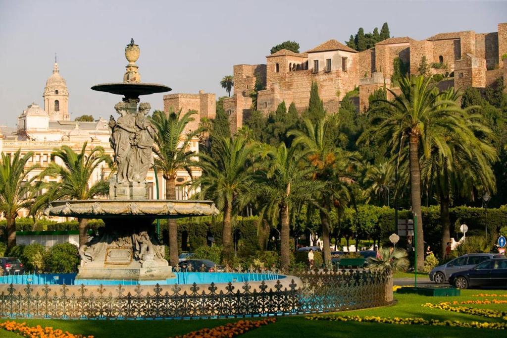 Booking.com: Sunny Cervantes, bright and nice apartement ...