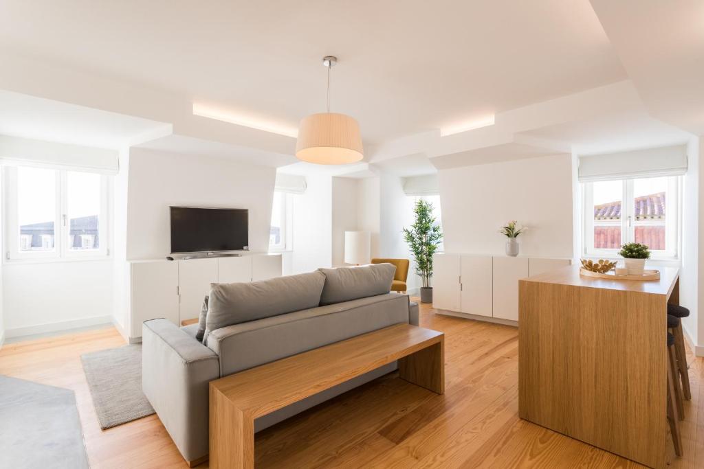 FLH Chiado Bright Apartment