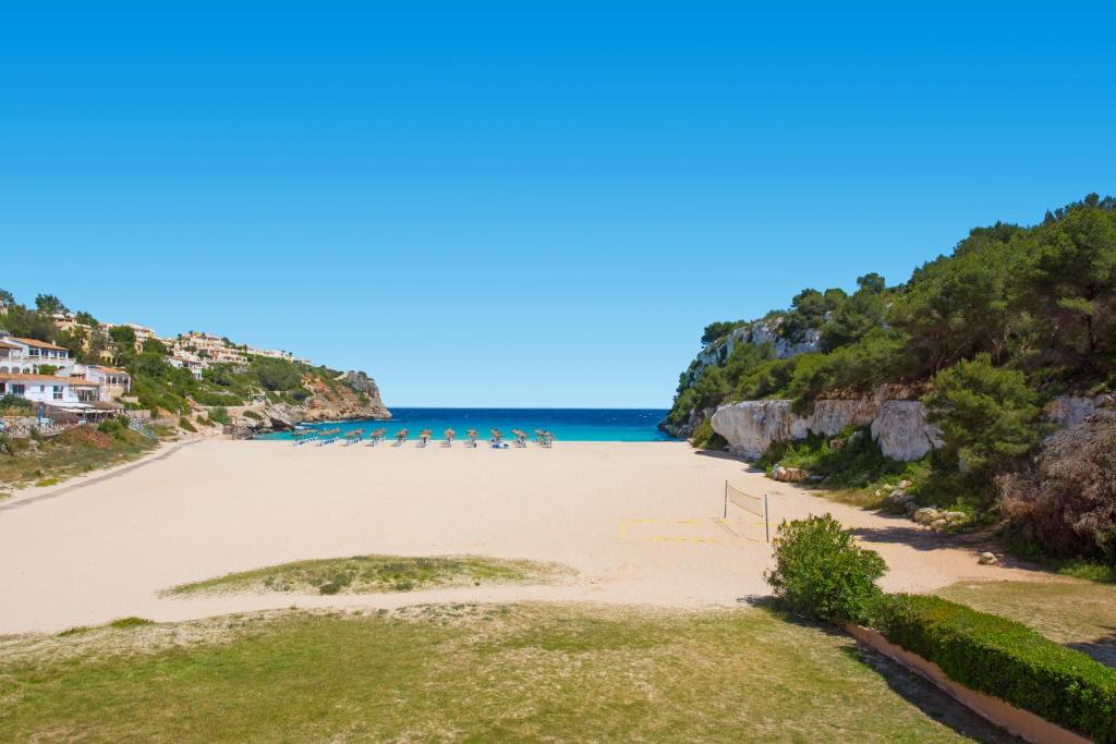 Фотография из галереи Hotel Cala Romántica в Кала-Романтика