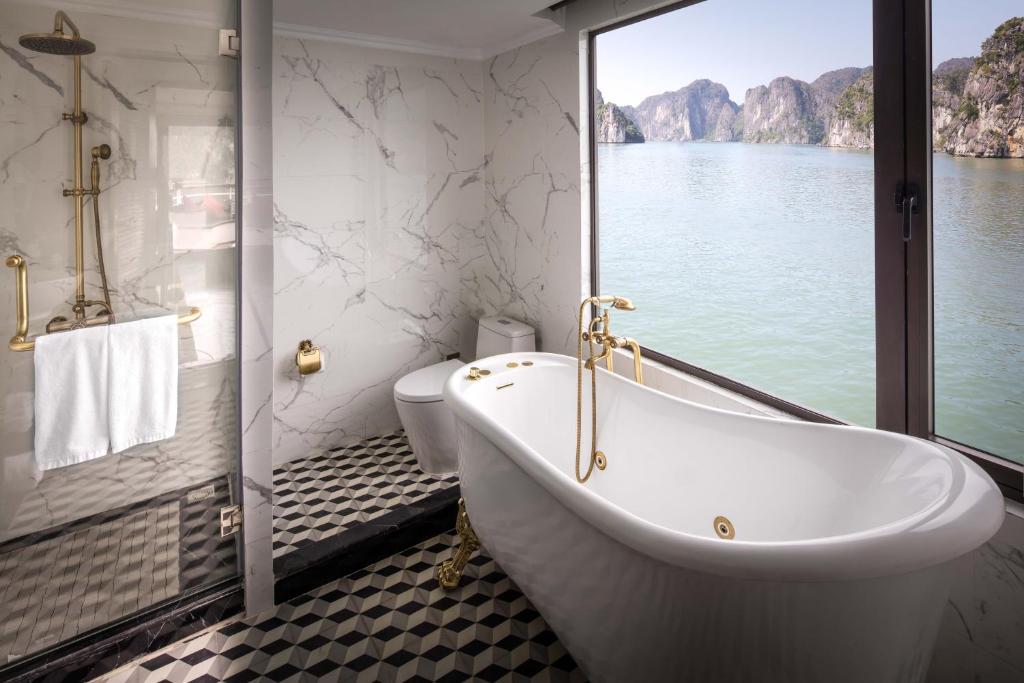 Ambassador Cruise Halong Bay - 大使套房