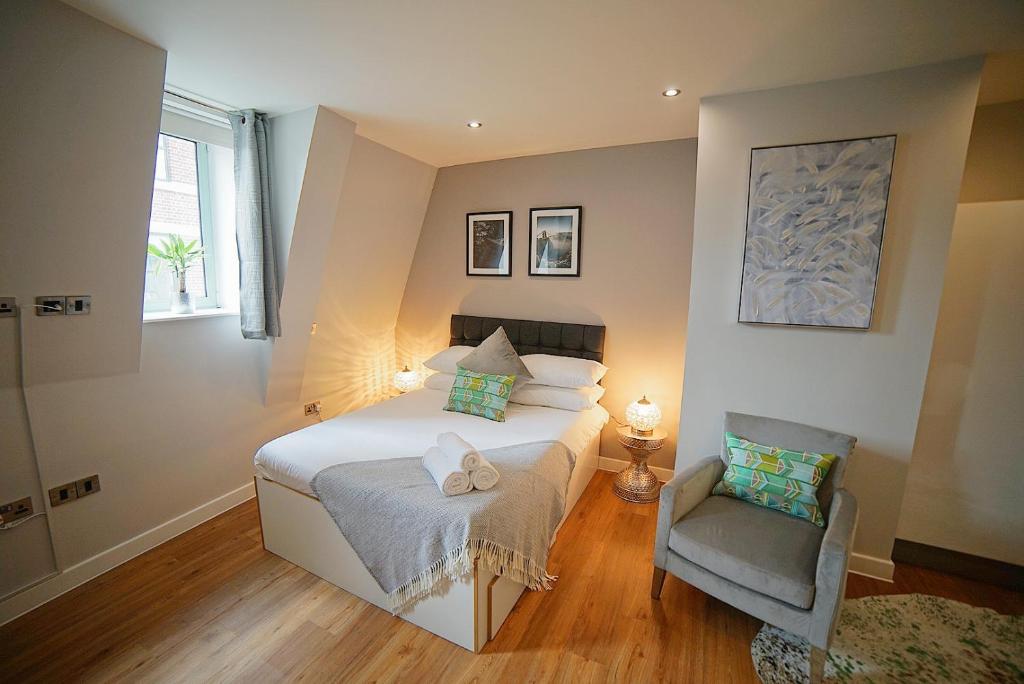 Prince Street Studios - Studio Apartment