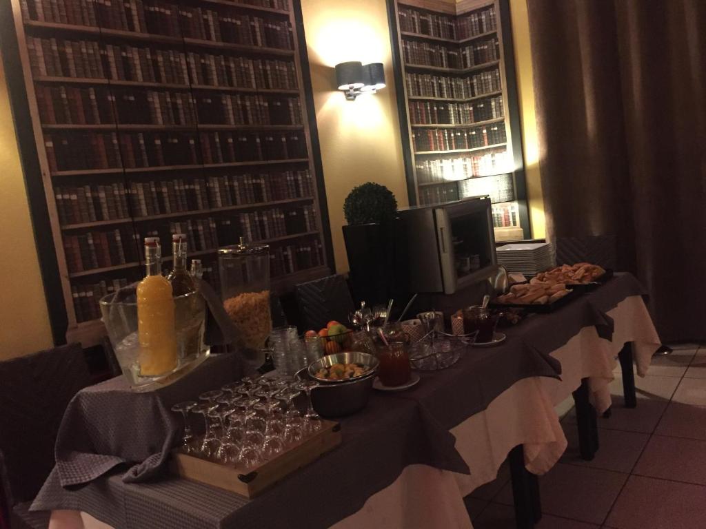 Nápoje v ubytování Hotel de L'Oise