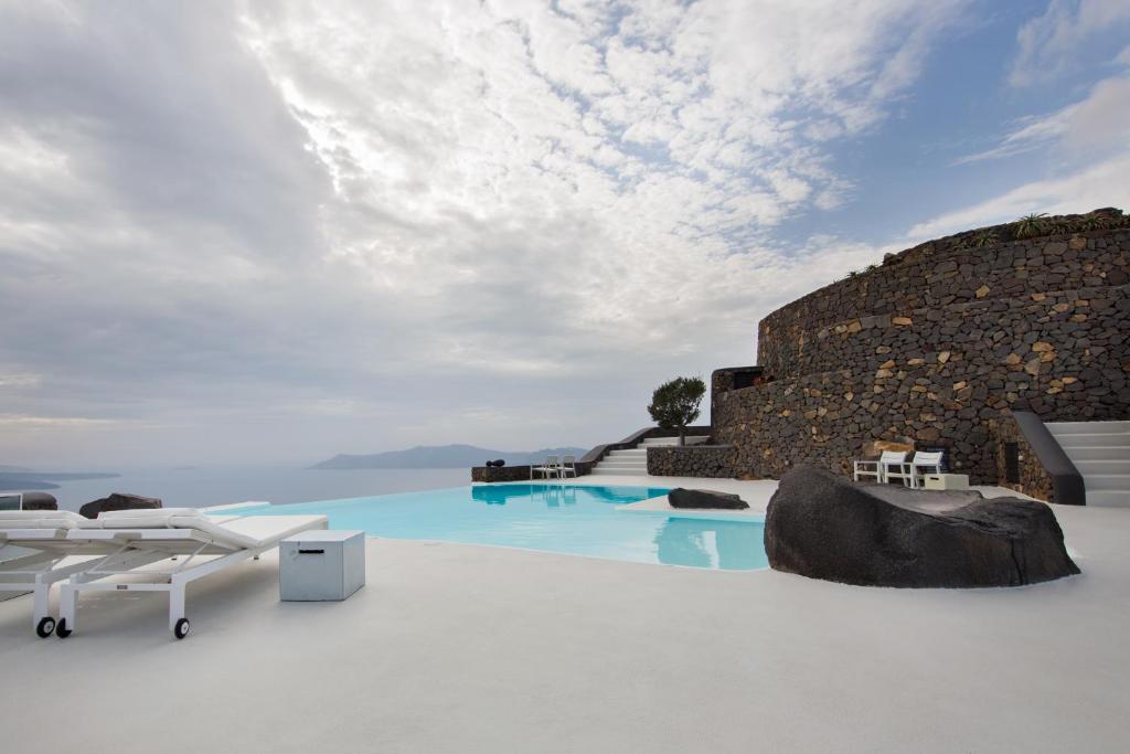 The swimming pool at or close to Aenaon Villas