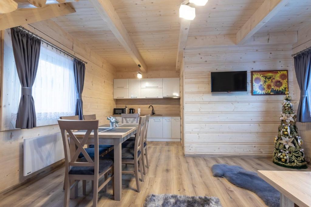 DOMKI NA WIERCHU - 6