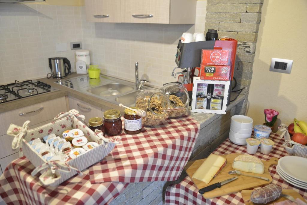 Kuchyň nebo kuchyňský kout v ubytování Agriturismo Ai Prüsot
