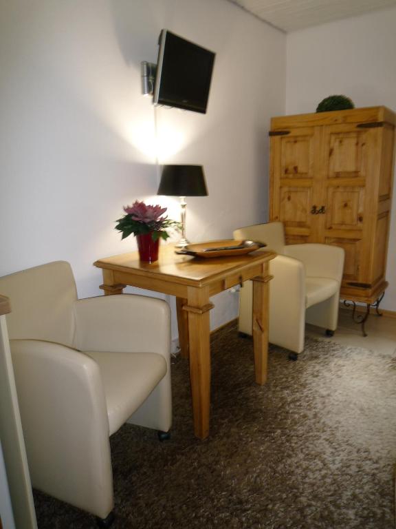 Posezení v ubytování Hotel Garni Zeranka