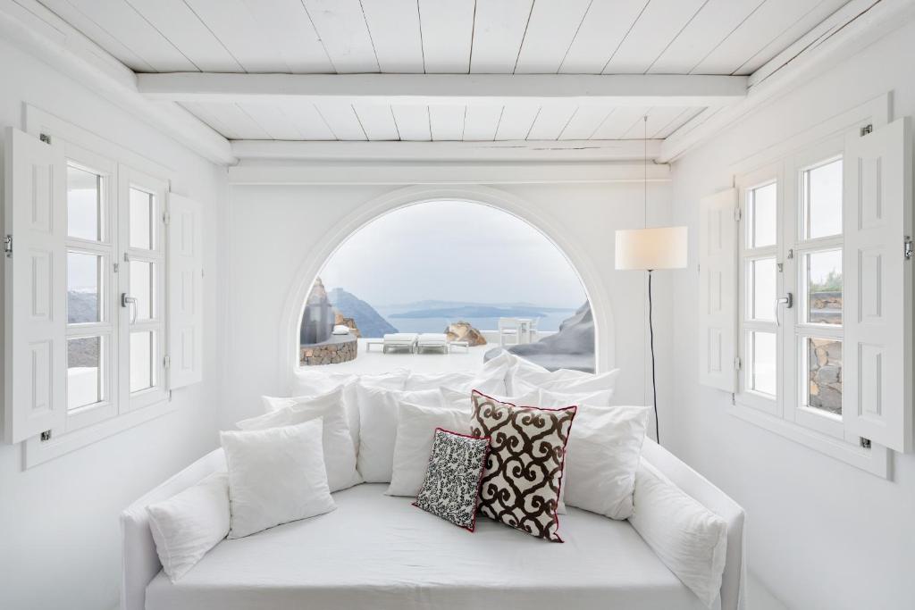A seating area at Aenaon Villas