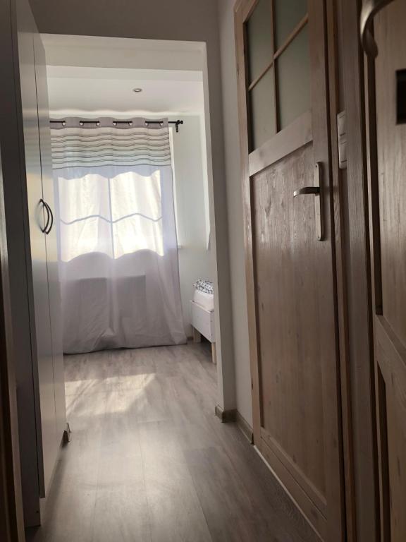 Hostel Przed Świtem - Habitación Individual Con Baño