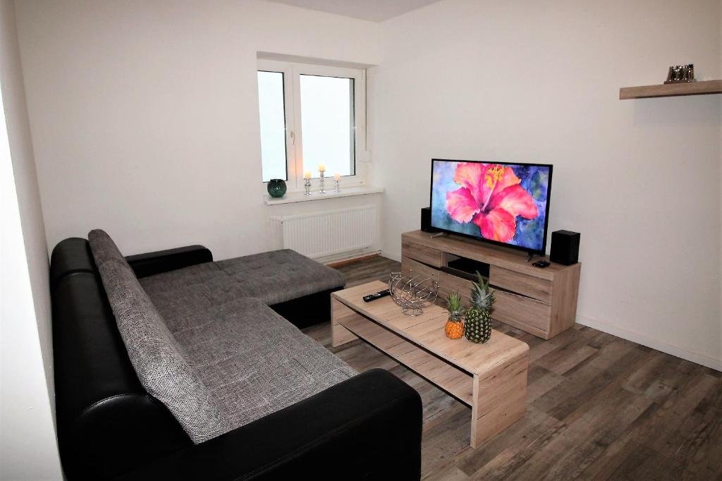 Apartments Tempelhof - Three-Bedroom Apartment