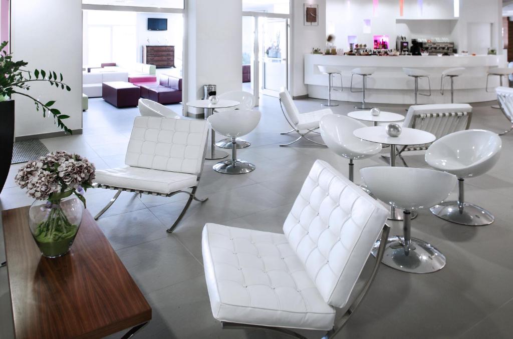 Posezení v ubytování Yes Hotel Touring & SPA