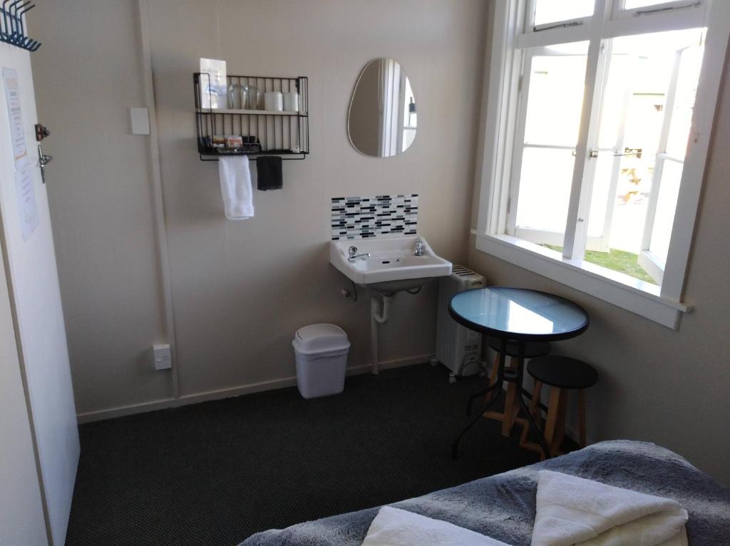 Hokitika Pioneer Hotel photo